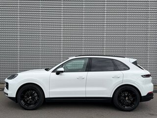 2024 Porsche Cayenne III Рестайлинг, белый, 11250000 рублей, вид 4