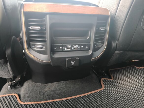 2022 Ram 1500 Quad Cab IV (DS/DJ), чёрный, 8050000 рублей - вид 24