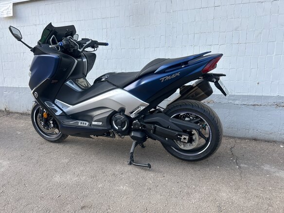 2017 Yamaha TMAX, синий, 650000 рублей - вид 2