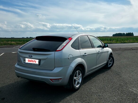 2011 Ford Focus II Рестайлинг, серебристый, 570000 рублей - вид 7