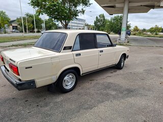 1988 Lada (ВАЗ) 2107, белый, 105000 рублей, вид 1