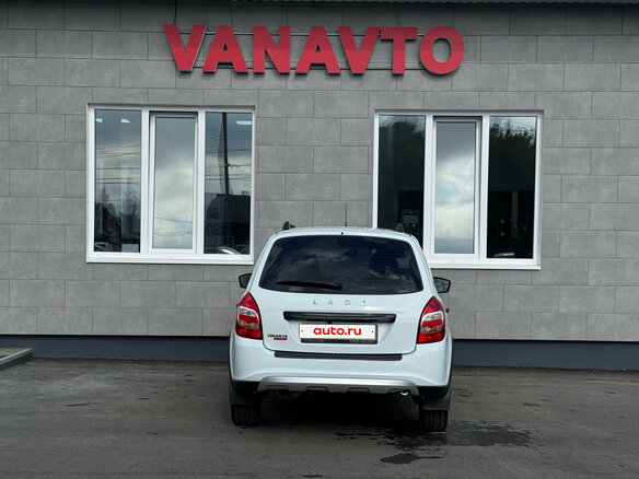 2023 Lada (ВАЗ) Granta Cross I Рестайлинг, белый, 970000 рублей - вид 5
