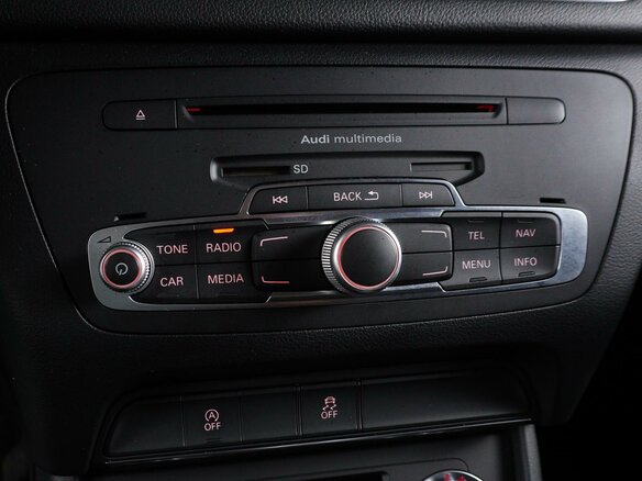 2013 Audi Q3 I (8U), оранжевый, 2120000 рублей - вид 12