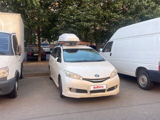 2012 Toyota Wish II Рестайлинг, белый, 850000 рублей, вид 1