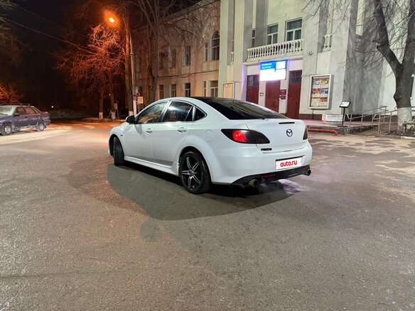 2010 Mazda 6 II (GH) Рестайлинг, белый, 850000 рублей - вид 12