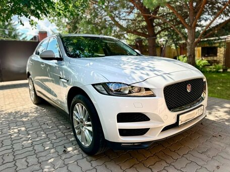 2017 Jaguar F-Pace I, белый, 2750000 рублей, вид 2