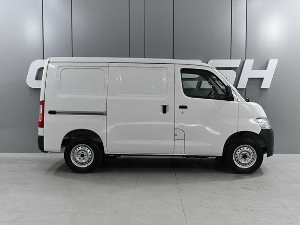2022 Toyota LiteAce, белый, 2299000 рублей - вид 4