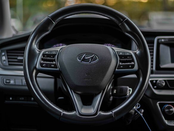 2018 Hyundai Sonata VII (LF) Рестайлинг, белый - вид 6
