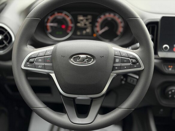 2026 Lada (ВАЗ) Iskra, коричневый, 1547600 рублей - вид 10