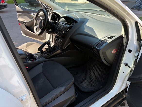 2014 Ford Focus III, белый, 640000 рублей - вид 6