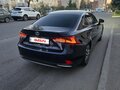 2018 Lexus IS 300h III Рестайлинг, синий, 2680000 рублей - вид 2