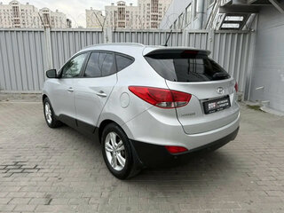 2013 Hyundai ix35 I, серебристый, 1275000 рублей, вид 3