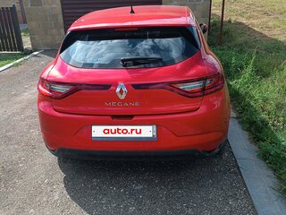 2018 Renault Megane IV, красный, 1450000 рублей, вид 3
