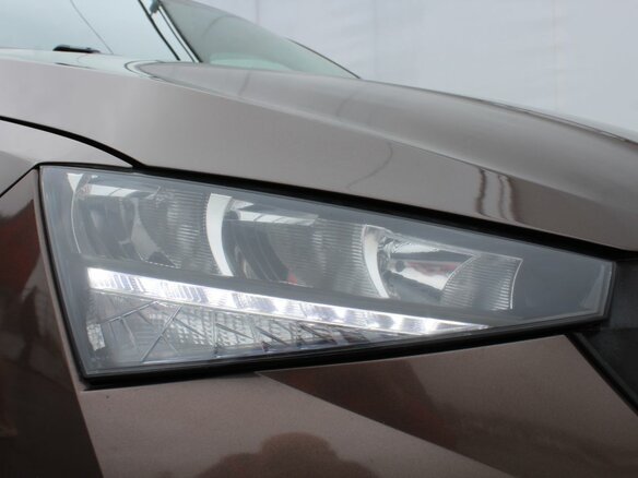 2020 Skoda Rapid II, коричневый, 1470000 рублей - вид 18