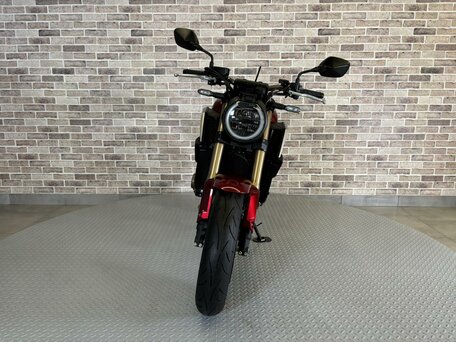 2022 Honda CB 650R, красный, 1068000 рублей, вид 5