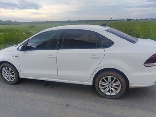2019 Volkswagen Polo V Рестайлинг, белый, 1450000 рублей, вид 2
