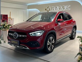 2023 Mercedes-Benz GLA 200 II (H247), красный, 2840000 рублей, вид 1
