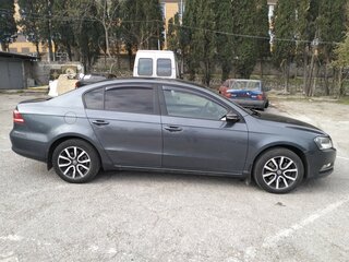 2011 Volkswagen Passat B7, серый, 900000 рублей, вид 2