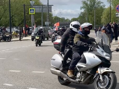 2010 Honda NT700V Deauville, серебристый, 620000 рублей, вид 3