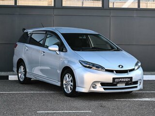 2010 Toyota Wish II, серебристый, 989000 рублей, вид 1