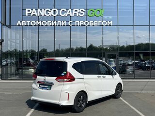 2022 Honda Freed+ II Рестайлинг, белый, 1636000 рублей, вид 4