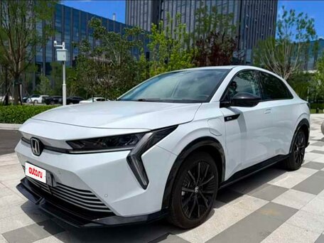2024 Honda e:NS2, белый, 3780000 рублей, вид 2