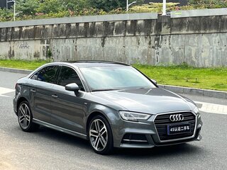2018 Audi A3 III (8V) Рестайлинг, серебристый, 1670700 рублей, вид 3