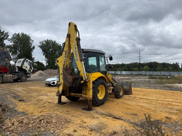 2008 New Holland LB95, 2450000 рублей - вид 5