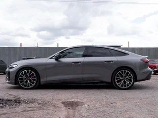 2026 Audi A5 L Sportback III (B10), серый, 5850000 рублей, вид 4