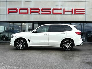 2019 BMW X5 40i IV (G05/G18), белый, 5000000 рублей, вид 2