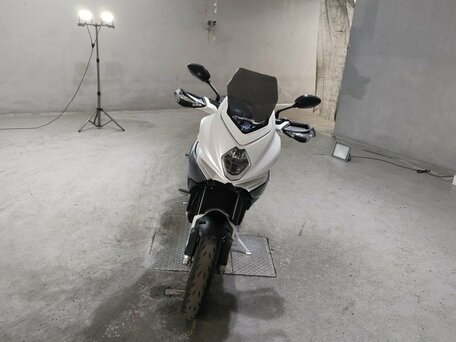 2016 MV Agusta Turismo Veloce 800, белый, 830000 рублей, вид 3