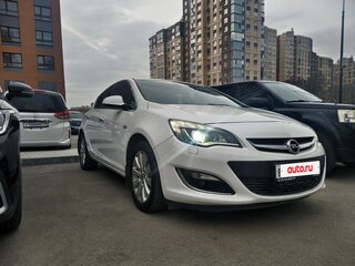 2012 Opel Astra J Рестайлинг, белый, 895000 рублей, вид 2