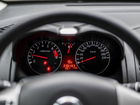 2011 Nissan Note I Рестайлинг, коричневый, 540000 рублей, вид 5