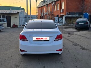 2015 Hyundai Solaris I Рестайлинг, белый, 449000 рублей, вид 2