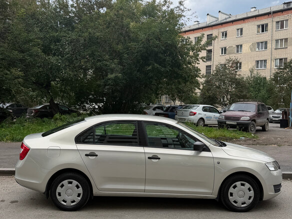 2014 Skoda Rapid I, серый, 615000 рублей - вид 3