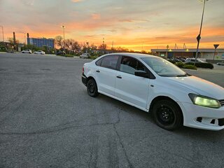2011 Volkswagen Polo V, белый, 275000 рублей, вид 2