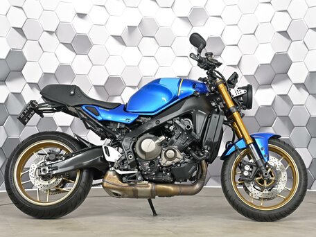 2023 Yamaha XSR900, синий, 1077000 рублей, вид 3