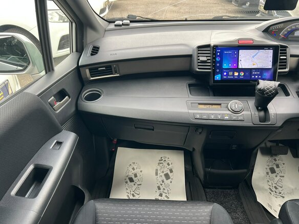 2010 Honda Freed Spike I, серый, 1079000 рублей - вид 18
