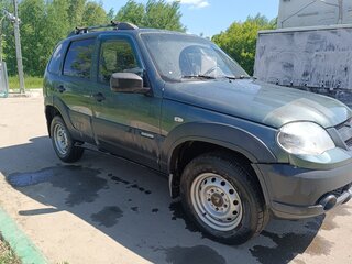 2012 Chevrolet Niva I Рестайлинг, зелёный, 350000 рублей, вид 2