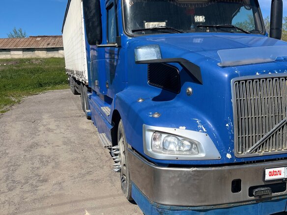2002 Volvo VNL, синий, 1800000 рублей - вид 5