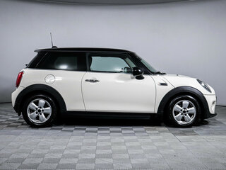 2018 Mini Hatch Cooper III (F55/F56), белый, 1640000 рублей, вид 4