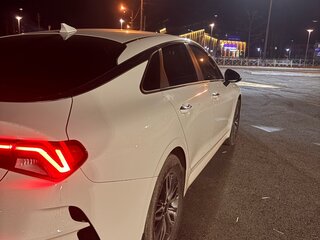 2020 Kia K5 III, белый, 2500000 рублей, вид 4