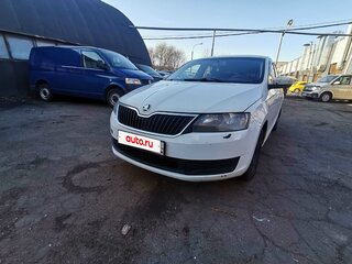 2019 Skoda Rapid I Рестайлинг, белый, 445000 рублей, вид 2