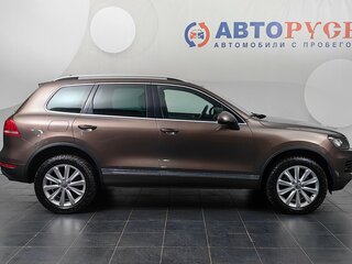 2012 Volkswagen Touareg II, коричневый, 2155000 рублей, вид 5