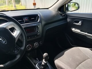 2013 Kia Rio III, белый, 480000 рублей, вид 4
