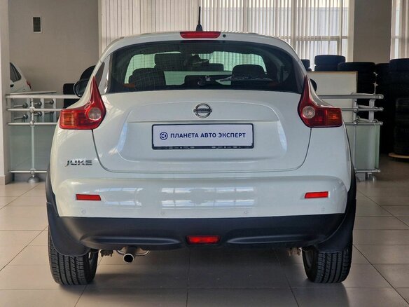 2012 Nissan Juke I, белый - вид 4