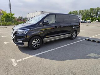 2018 Hyundai H-1 II Рестайлинг 2, чёрный, 3300000 рублей, вид 1