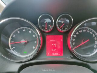 2013 Opel Astra J Рестайлинг, белый, 1190000 рублей, вид 5