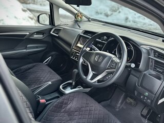 2018 Honda Fit III Рестайлинг, серебристый, 1180000 рублей, вид 5