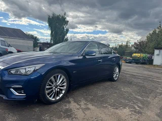 2018 Infiniti Q50 I Рестайлинг, синий, 2070000 рублей, вид 1